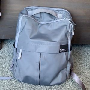 Lululemon Everyday Backpack 2.0 23L (Grey color, no longer sold!)
